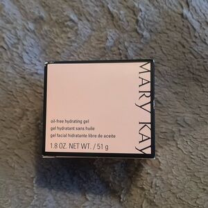 Mary Kay oil free hydrating gel. NIB